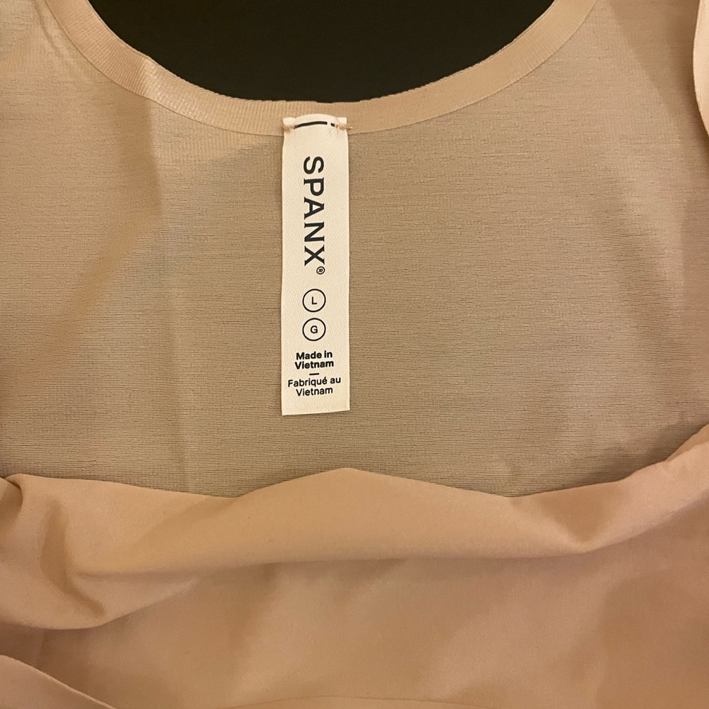 SPANXshape Invisible Tank - Picture 3 of 4